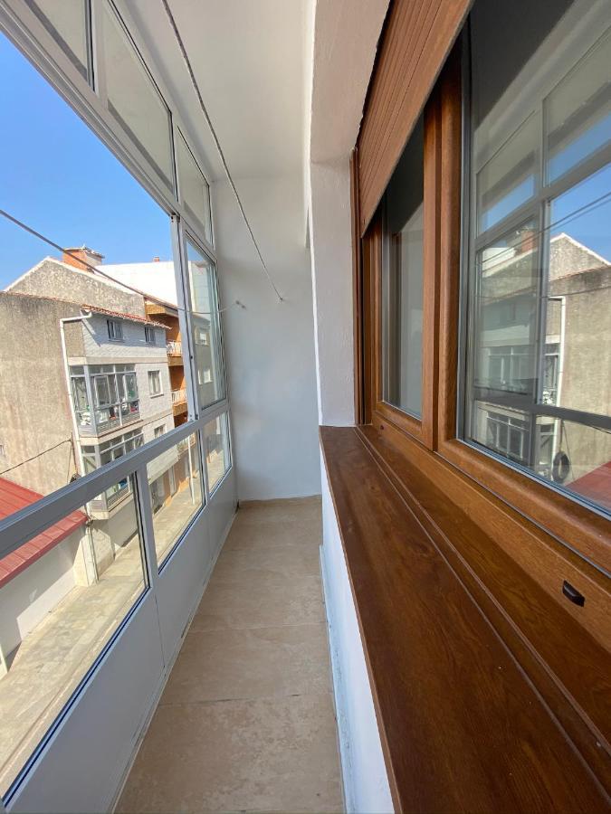 Amplio Apartamento En El Centro De O Grove Esterno foto