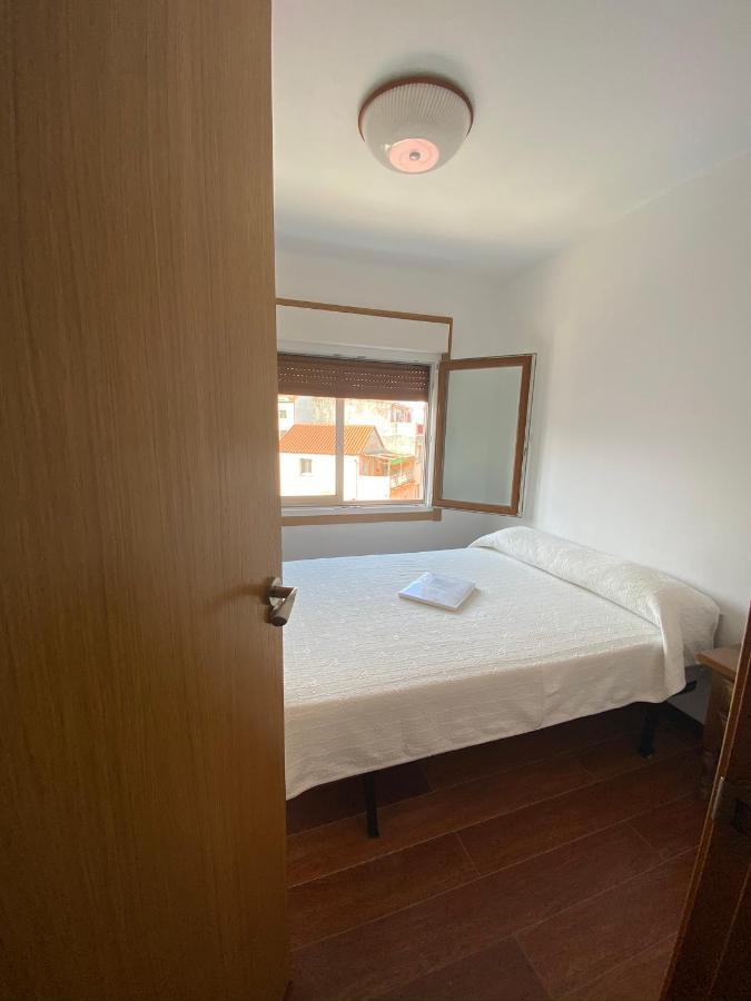 Amplio Apartamento En El Centro De O Grove Esterno foto